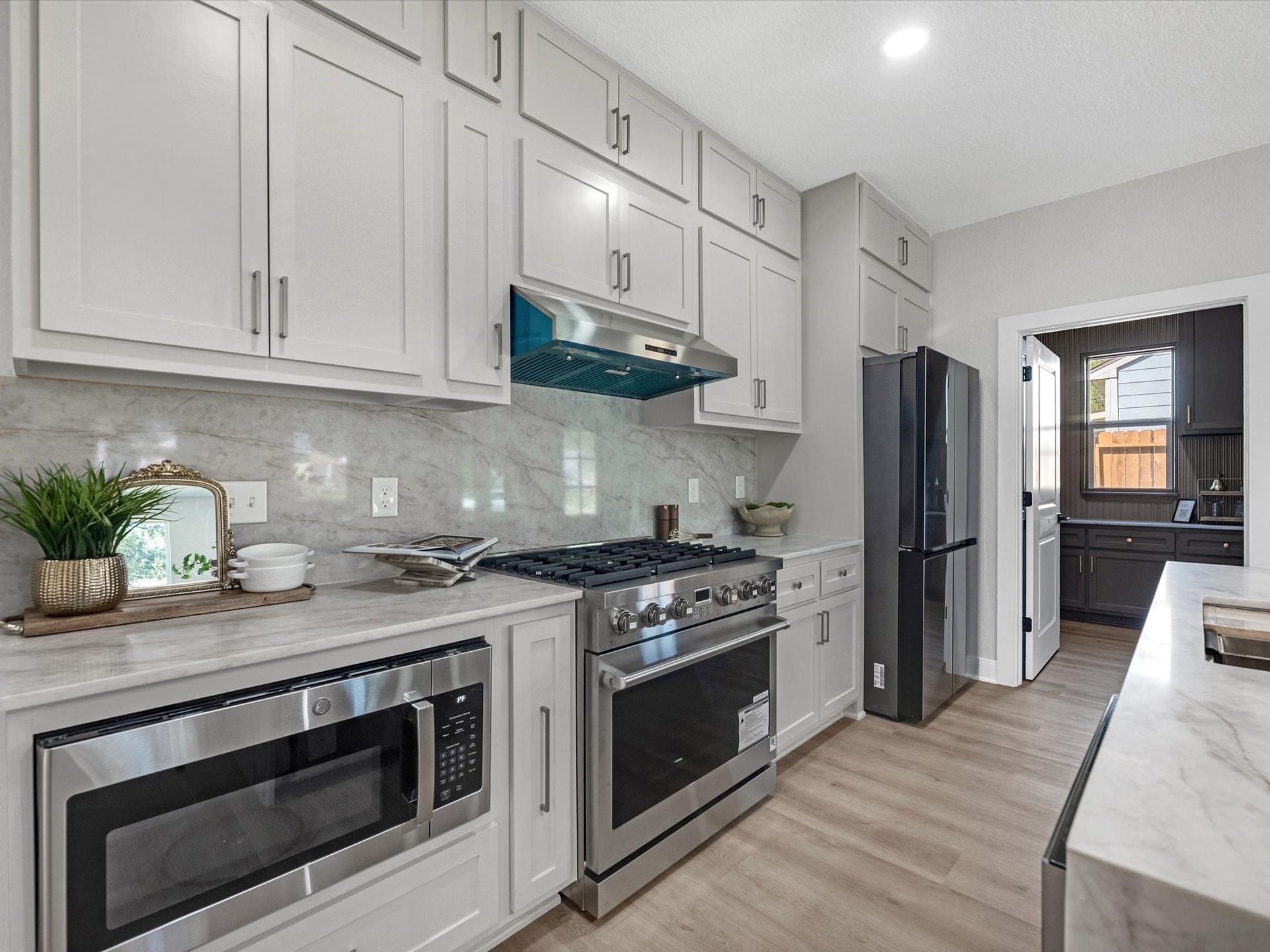 4814 Winfree Drive, Houston, TX 77021 4814 Winfree Drive, Houston, TX 77021