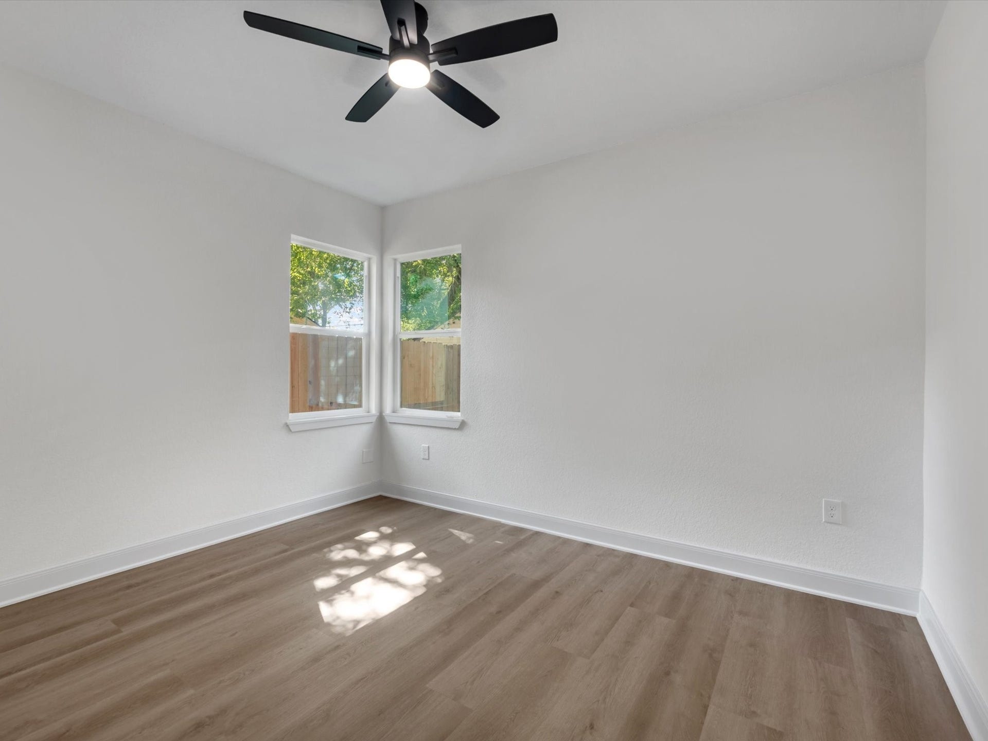 4814 Winfree Drive, Houston, TX 77021 4814 Winfree Drive, Houston, TX 77021