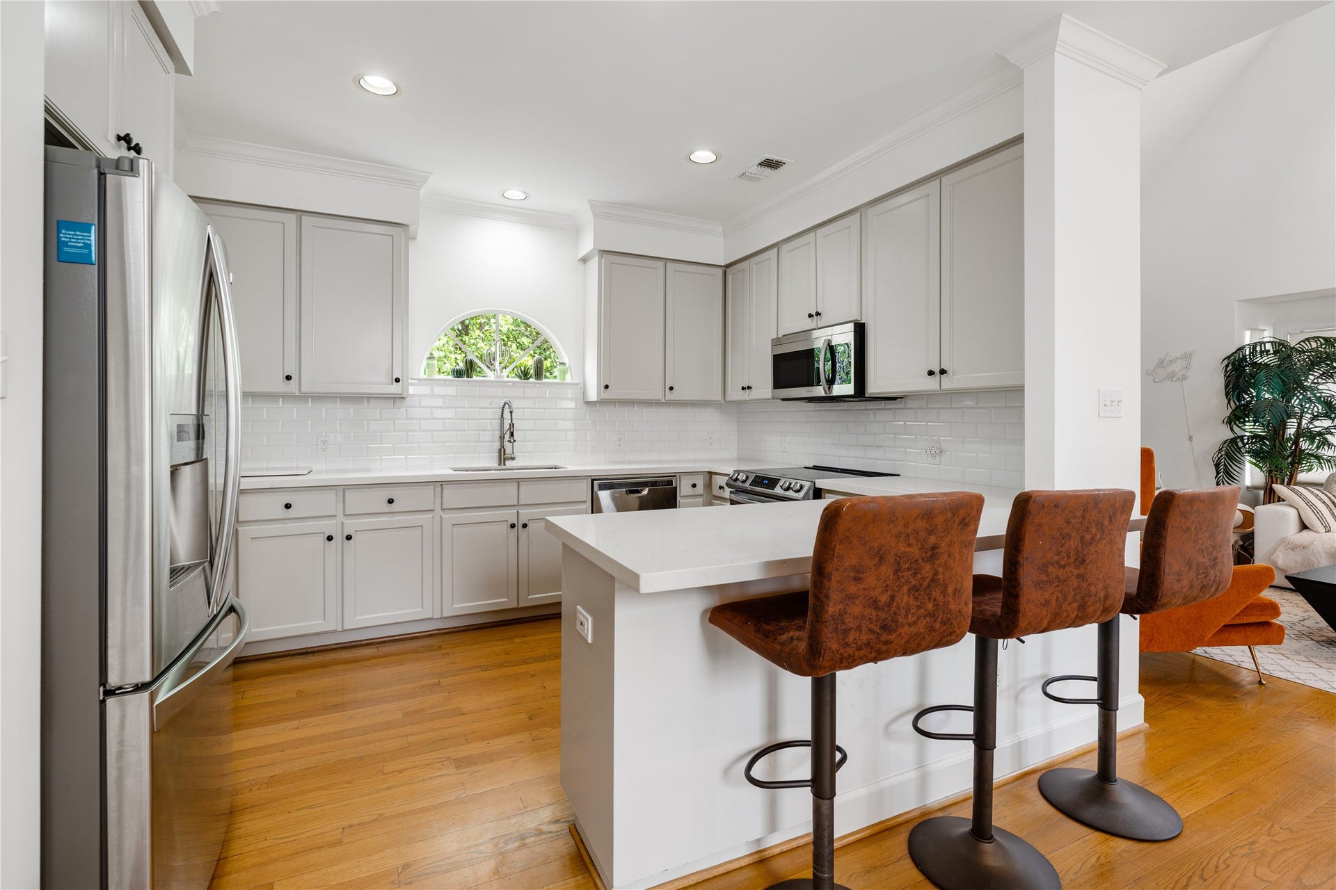 2409 Ralph Street, #B, Houston, TX 77006 2409 Ralph Street, #B, Houston, TX 77006