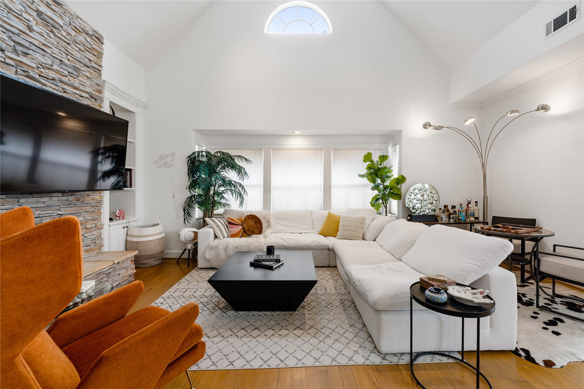 2409 Ralph Street, #B, Houston, TX 77006 2409 Ralph Street, #B, Houston, TX 77006