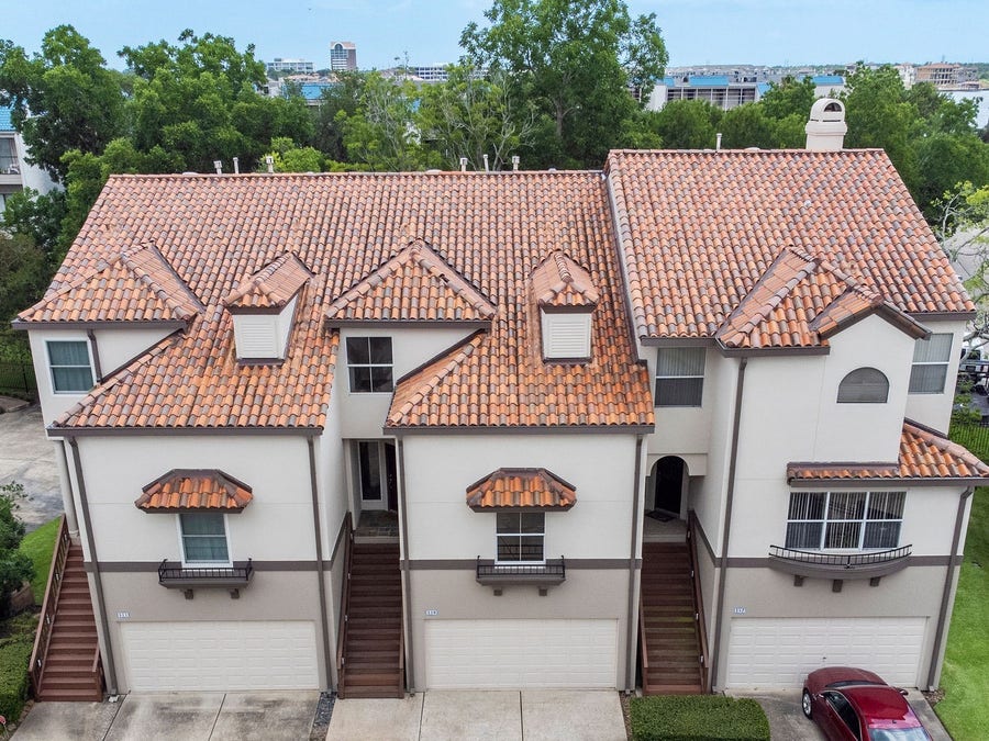 Property photo for 309 Lakeside Lane, Houston, TX