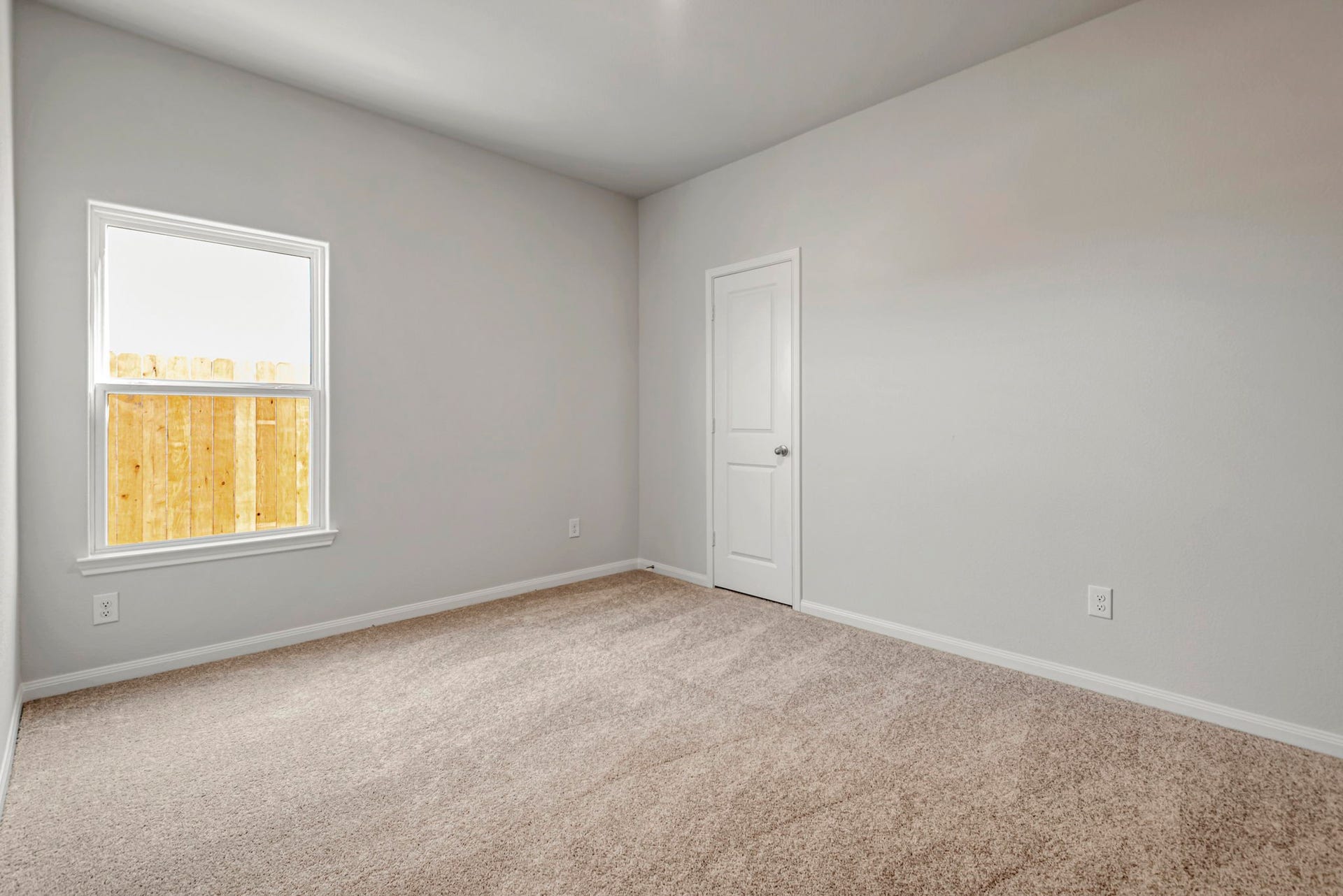 6411 Winter Elm Street, Houston, TX 77048 The two additional bedrooms in the home are perfect for a guest room, kids room, or home office!