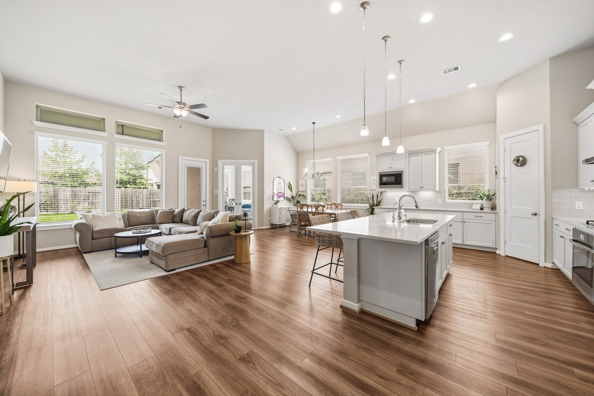 2003 Laurelwood Trail, Missouri City, TX 77459 2003 Laurelwood Trail, Missouri City, TX 77459