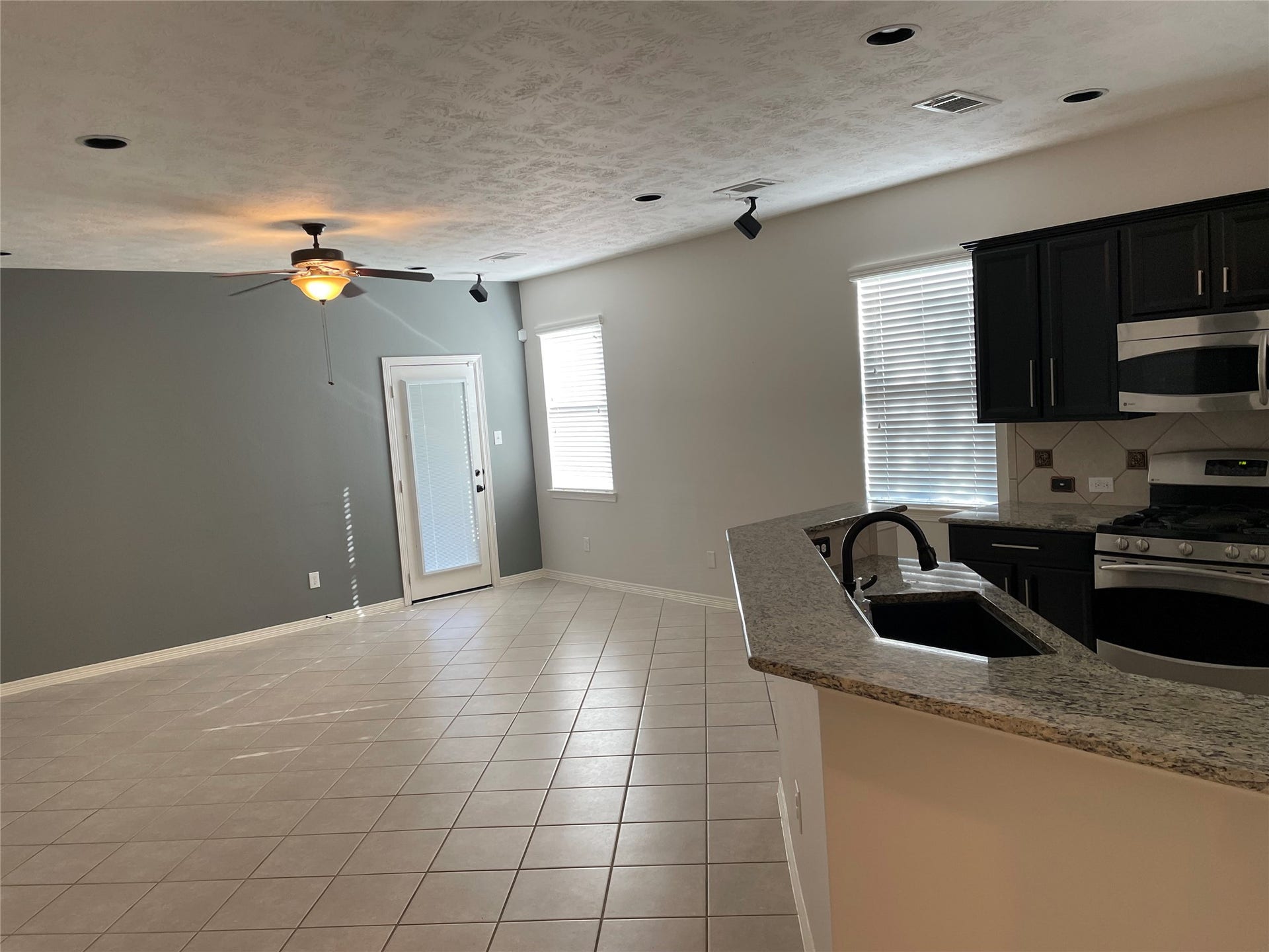 2898 Torano, League City, TX 77573 2898 Torano, League City, TX 77573
