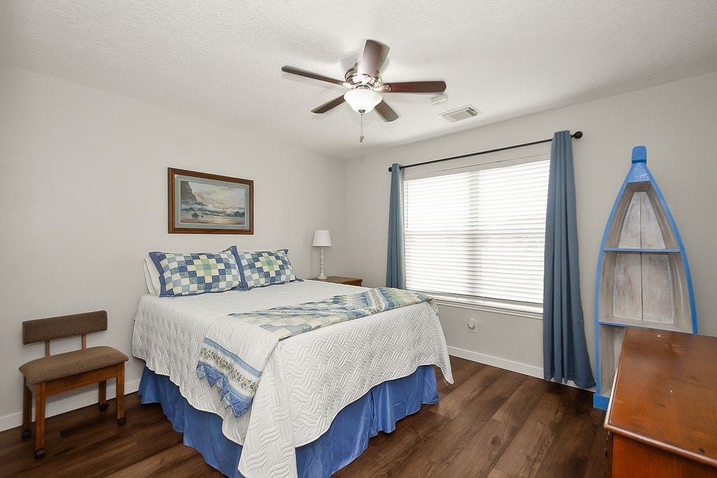 12824 Gibbs Street, Santa Fe, TX 77517 12824 Gibbs Street, Santa Fe, TX 77517