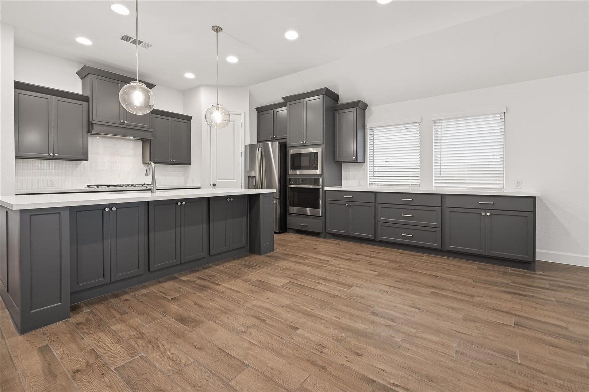 1132 Beals Creek Street, Conroe, TX 77384