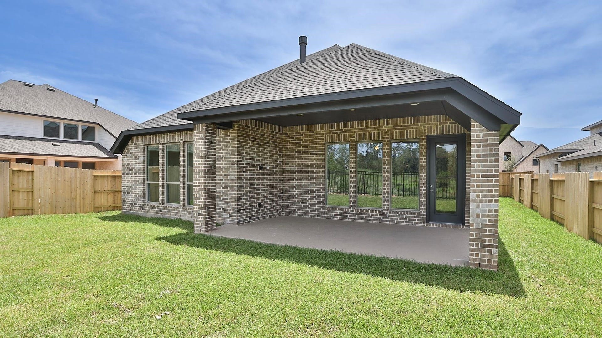 1132 Beals Creek Street, Conroe, TX 77384