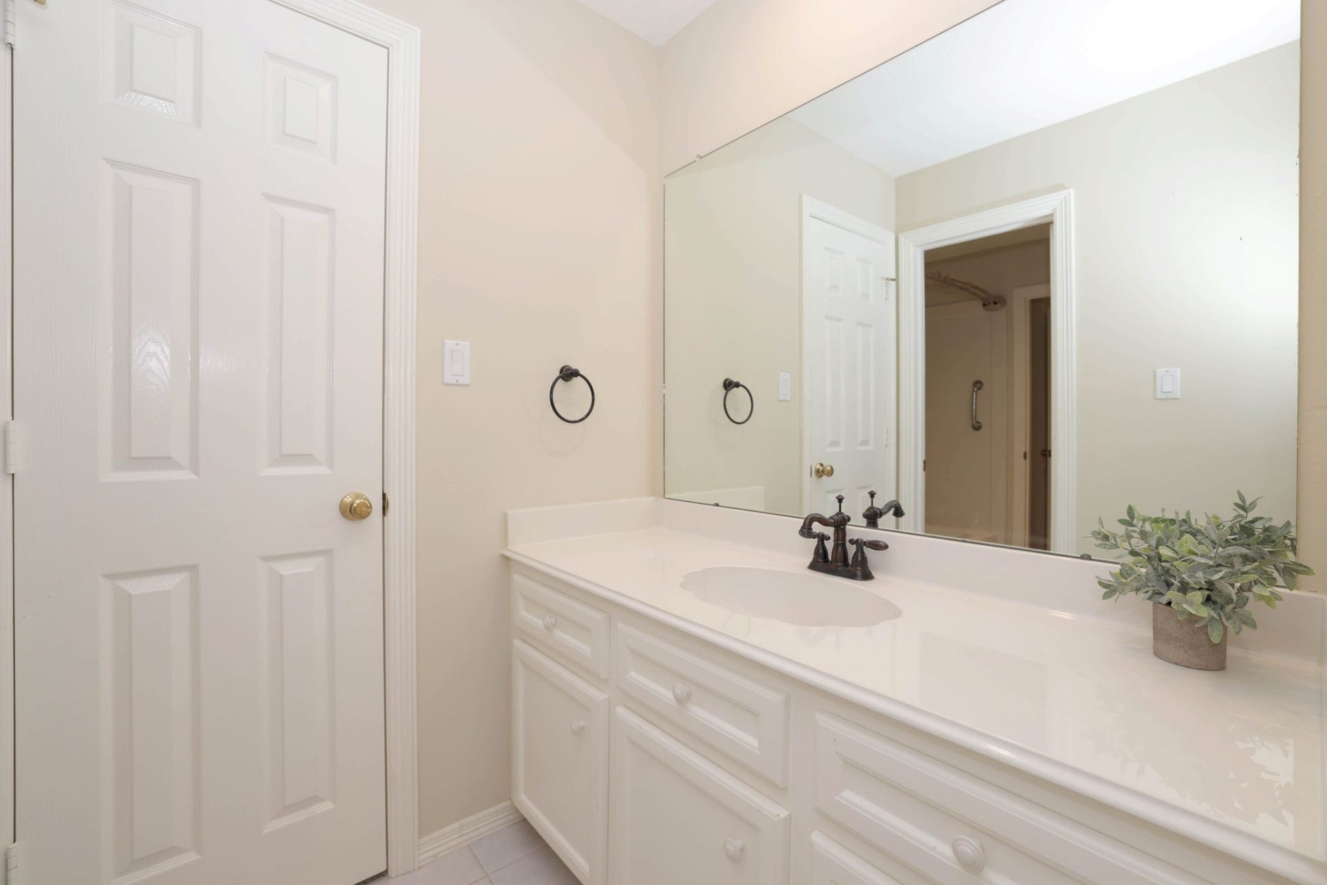 13807 Pegasus Road, Cypress, TX 77429 13807 Pegasus Road, Cypress, TX 77429