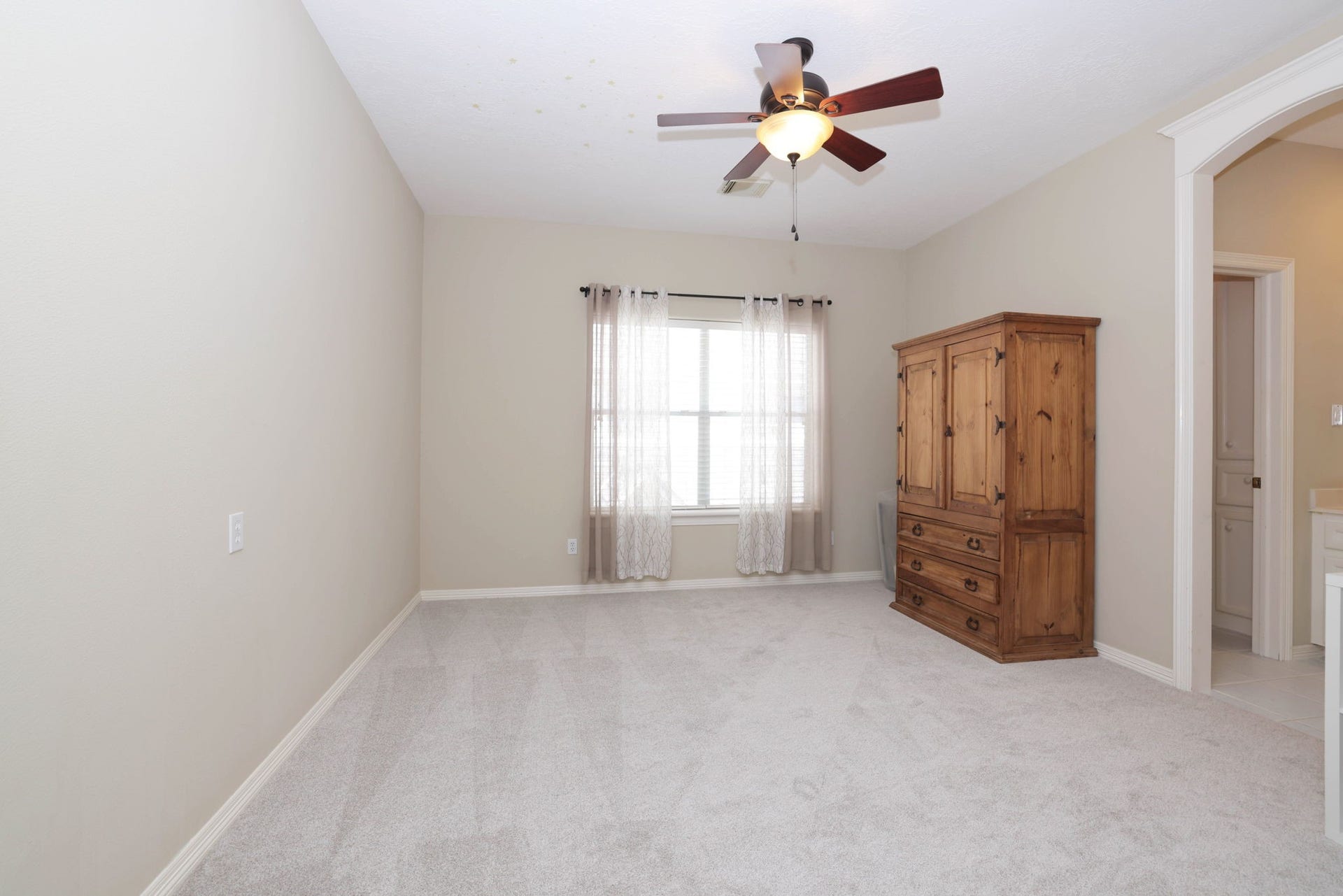13807 Pegasus Road, Cypress, TX 77429 13807 Pegasus Road, Cypress, TX 77429