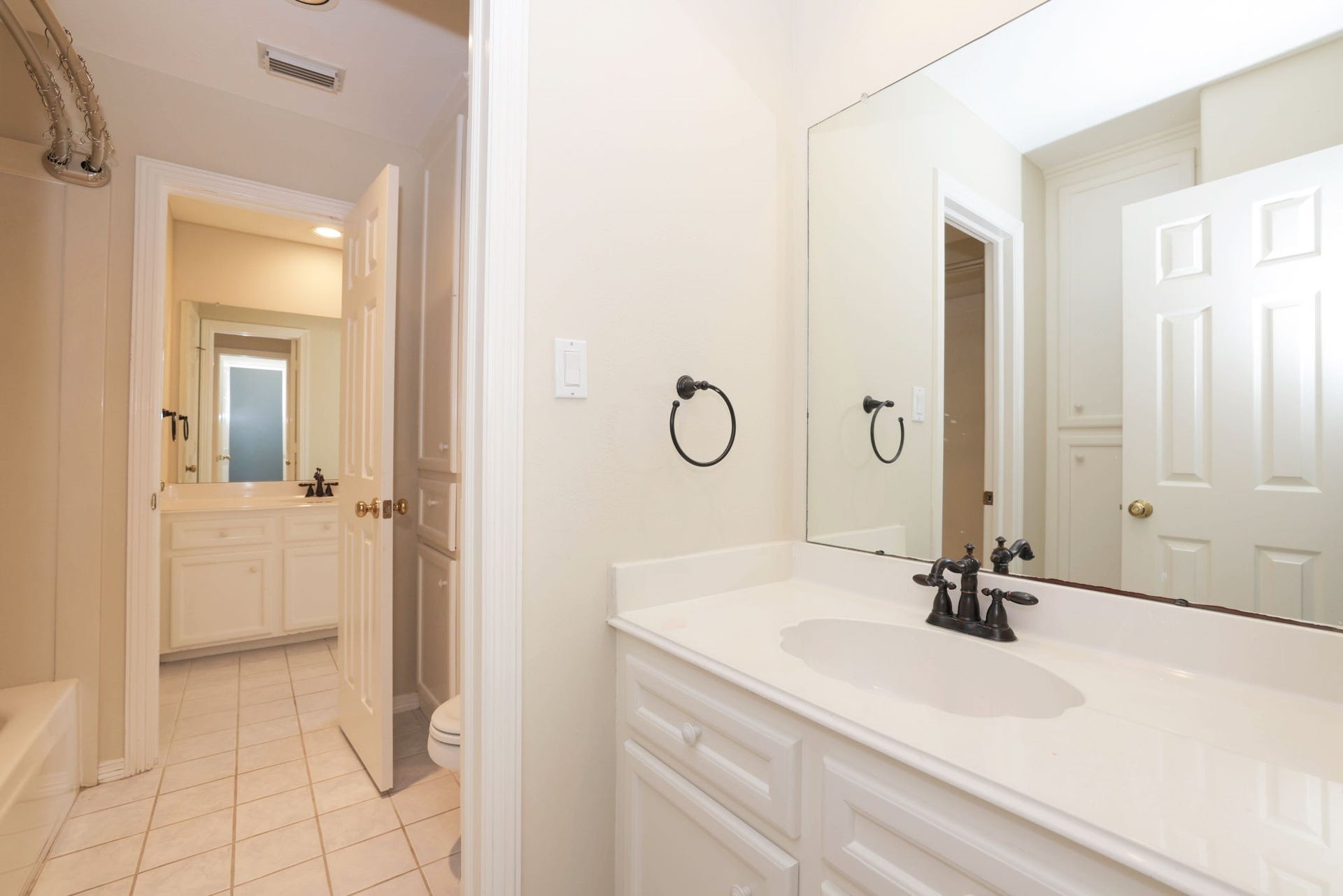 13807 Pegasus Road, Cypress, TX 77429 13807 Pegasus Road, Cypress, TX 77429