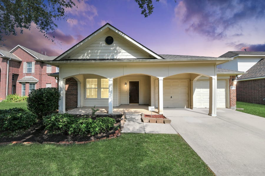 Property photo for 14134 Silver Glade Lane, Sugar Land, TX