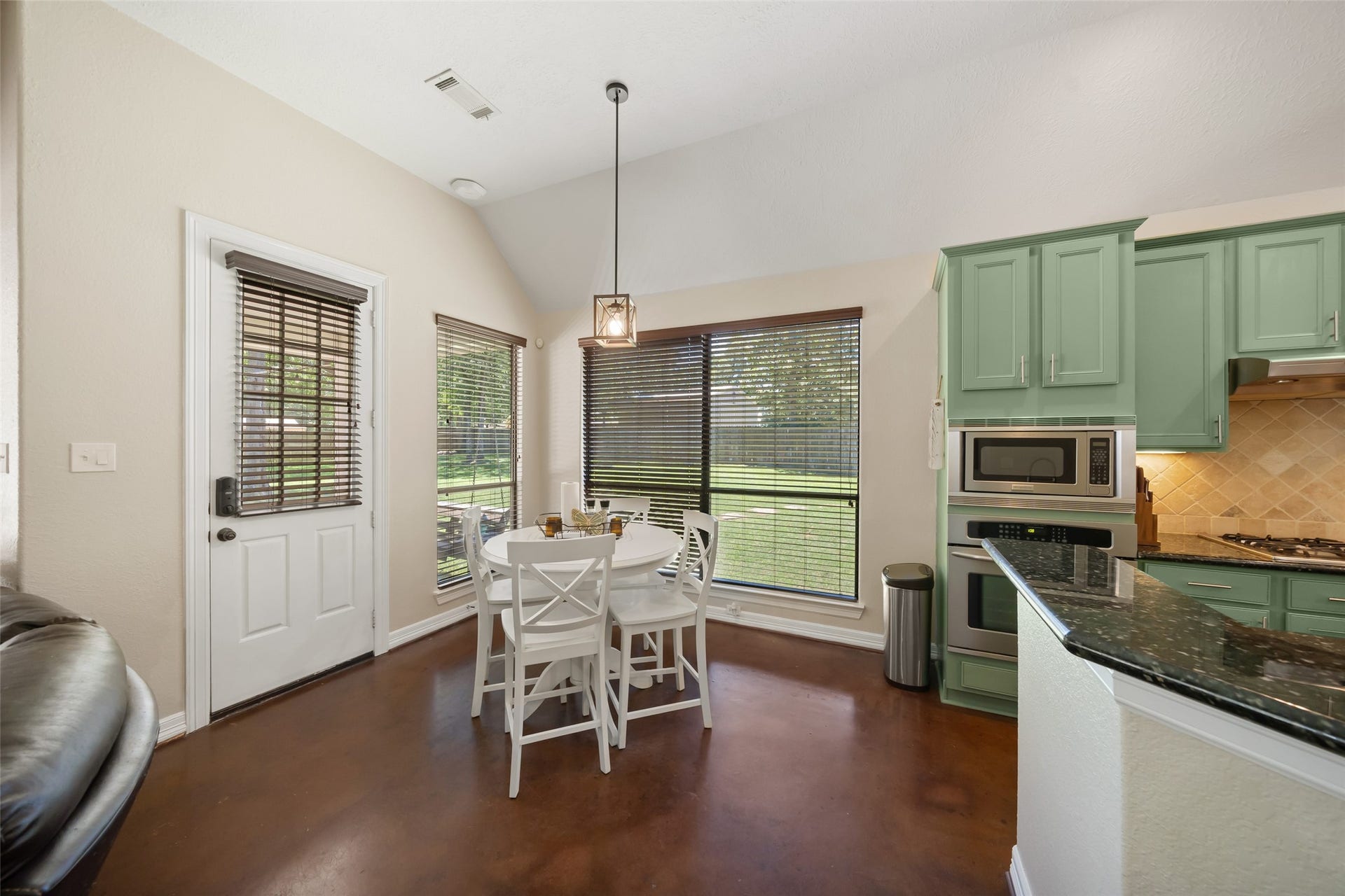 12300 Cedar Lane, Willis, TX 77378 12300 Cedar Lane, Willis, TX 77378