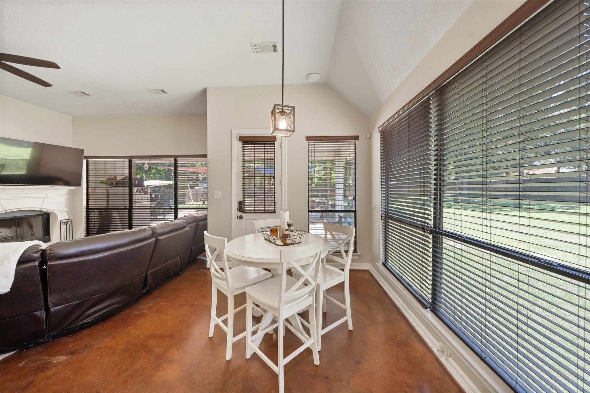 12300 Cedar Lane, Willis, TX 77378 12300 Cedar Lane, Willis, TX 77378