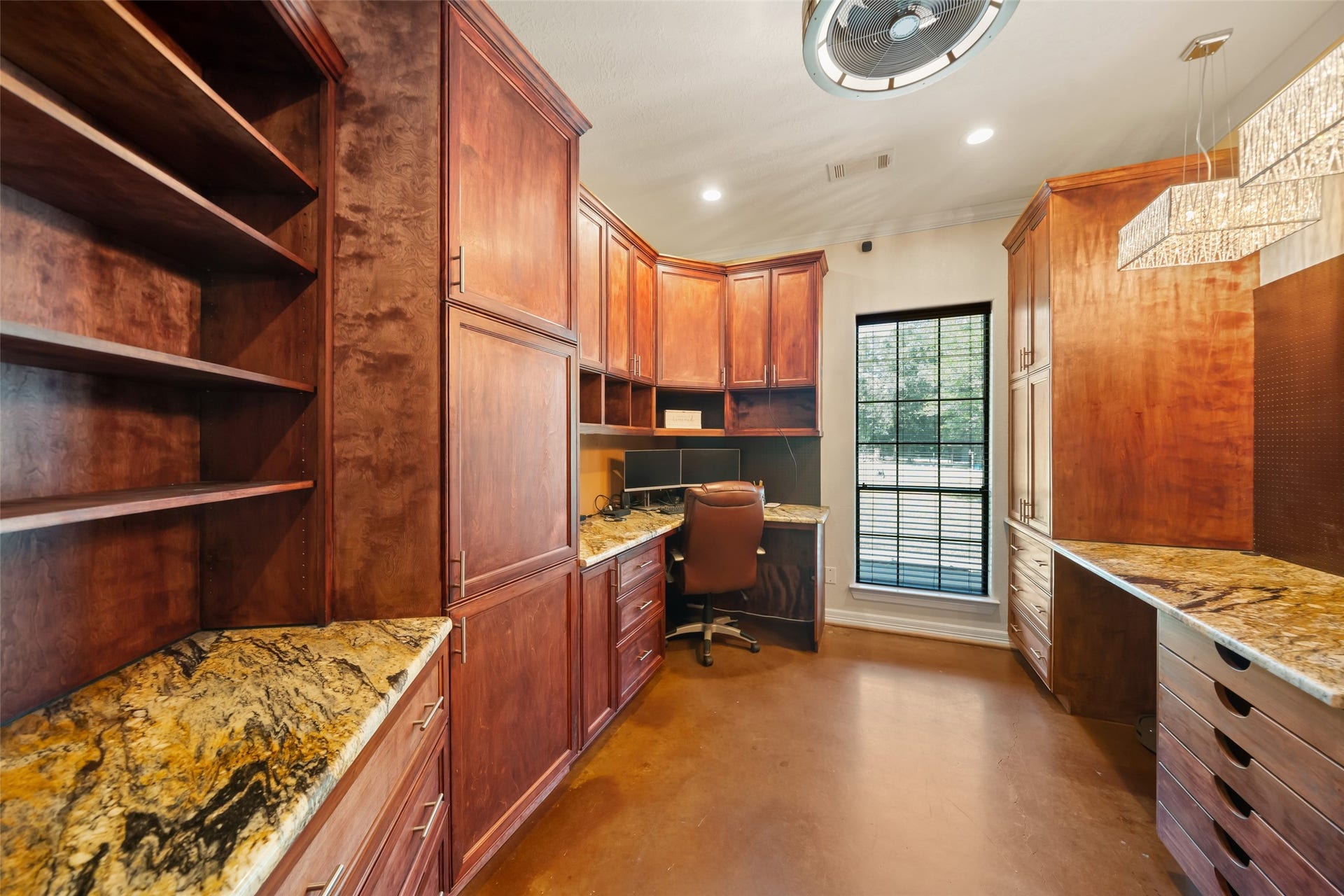12300 Cedar Lane, Willis, TX 77378 12300 Cedar Lane, Willis, TX 77378
