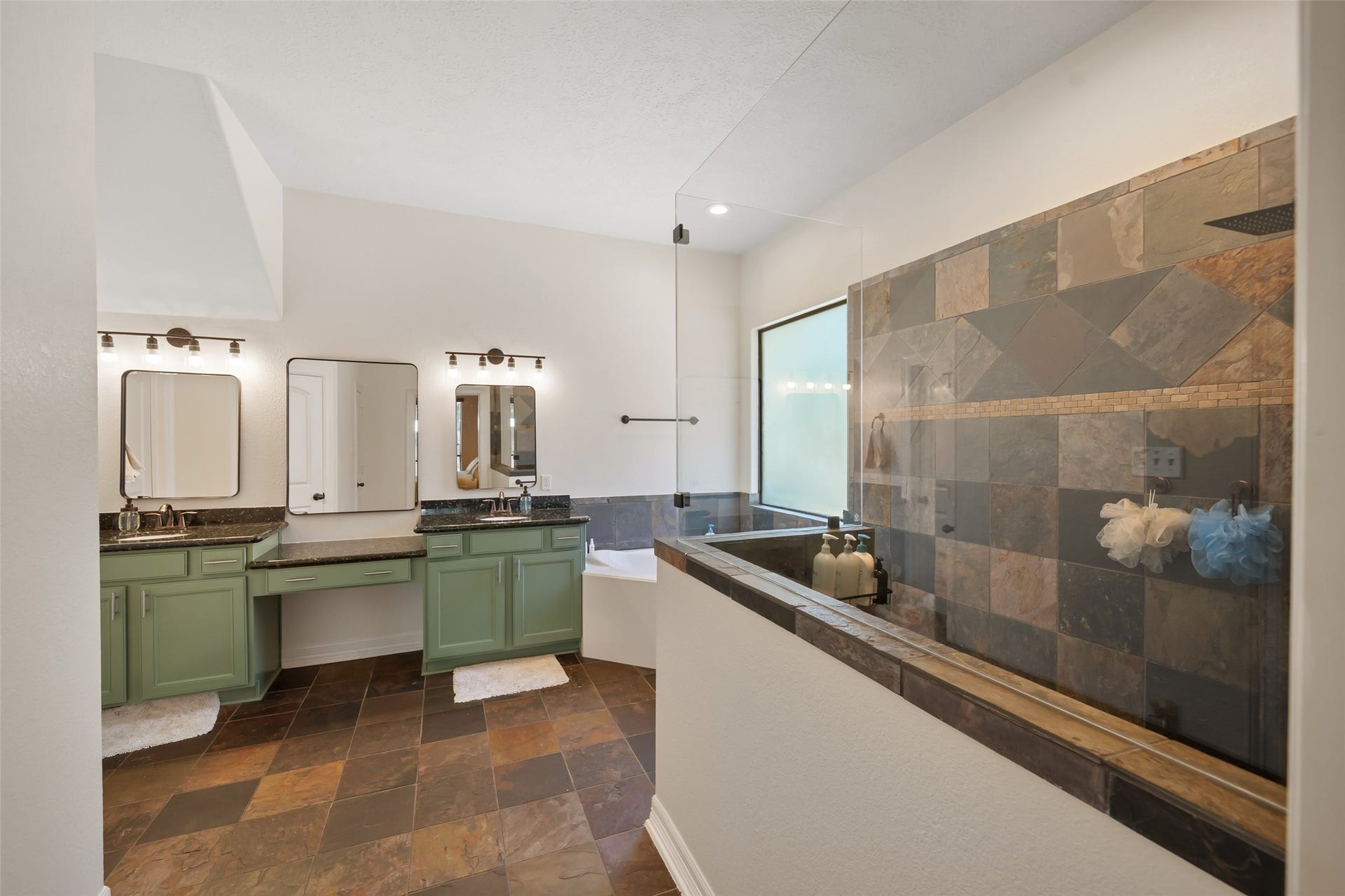 12300 Cedar Lane, Willis, TX 77378 12300 Cedar Lane, Willis, TX 77378