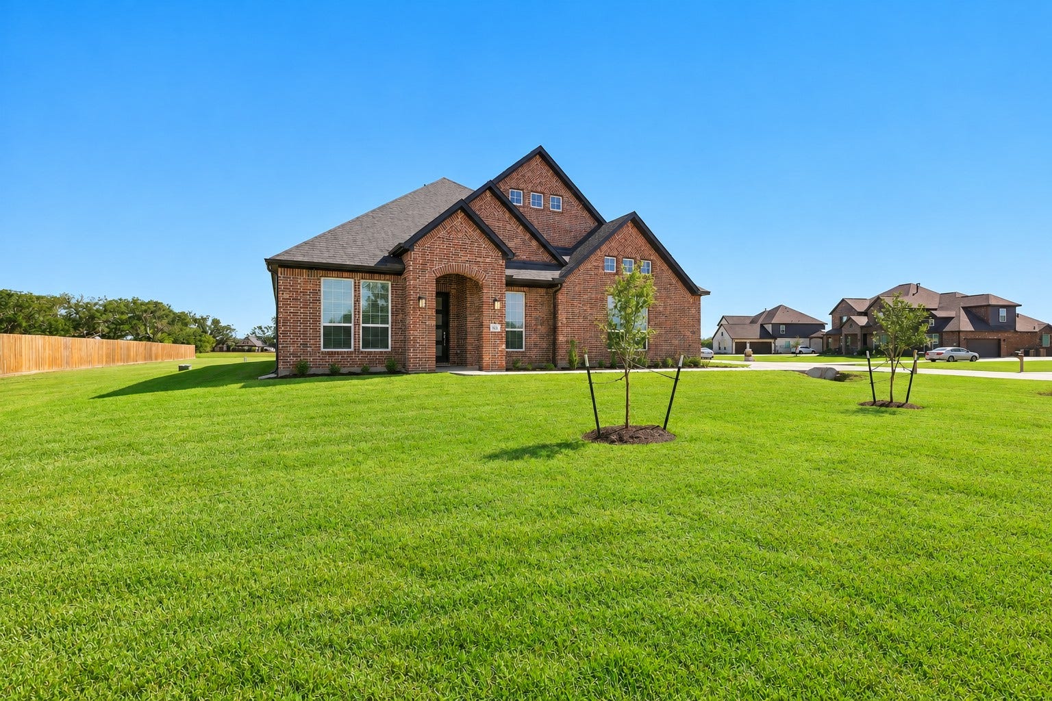 1051 Lakeland Circle, Rosharon, TX 77583 Take in this SPECTACULAR aerial perspective showcasing this beautiful home nestled on an IMPRESSIVE 1.001-ACRE PROPERTY! Imagine the possibilities with all that WIDE-OPEN GREEN SPACE! Room to roam, entertain, garden, or create your very own backyard paradise! Enjoy the peaceful charm of country-style living, beautiful star-filled evenings, the sights and sounds of nature and local wildlife! ALL THIS SPACE, LOW PROPERTY TAX RATE & SO MUCH MORE! A WONDERFUL PLACE TO ESCAPE THE HUSTLE AND BUSTLE, JUST RELAX!