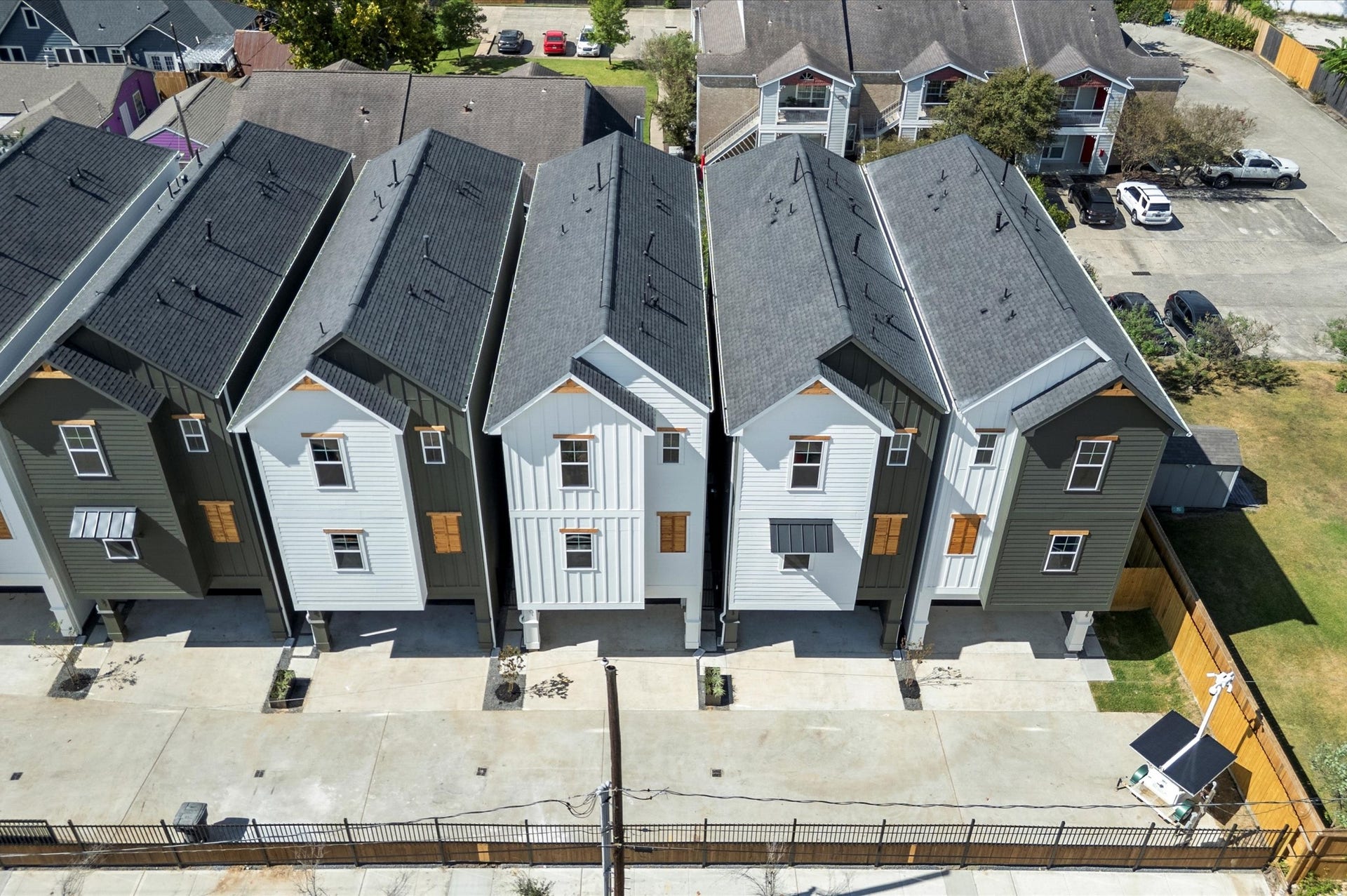 4129 De George Street, Houston, TX 77009 4129 De George Street, Houston, TX 77009