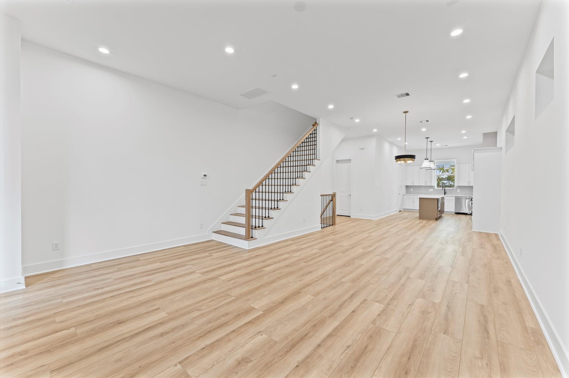 4129 De George Street, Houston, TX 77009 4129 De George Street, Houston, TX 77009