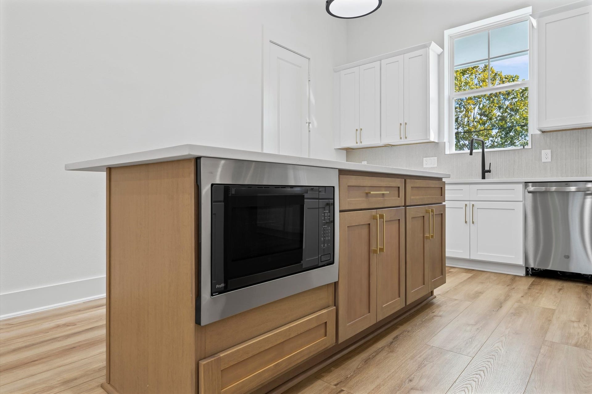 4129 De George Street, Houston, TX 77009 4129 De George Street, Houston, TX 77009