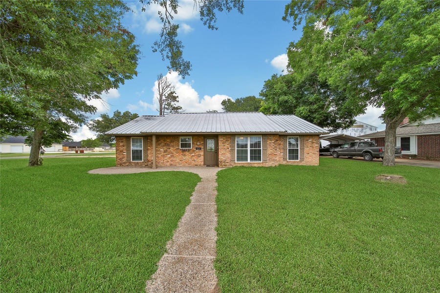 Property photo for 32242 Robin Lane, Waller, TX