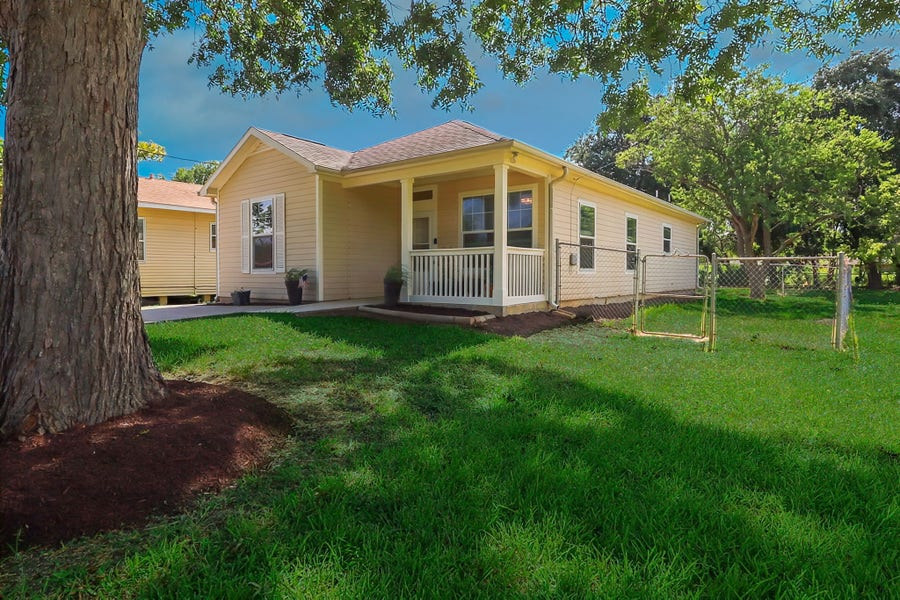 Property photo for 203 3rd Street N, Texas City, TX