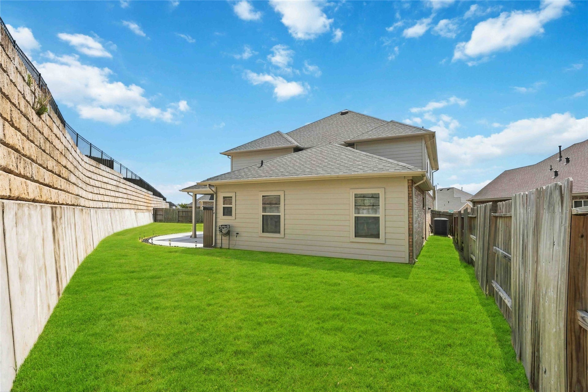 488 Westlake Landing, Conroe, TX 77304 488 Westlake Landing, Conroe, TX 77304