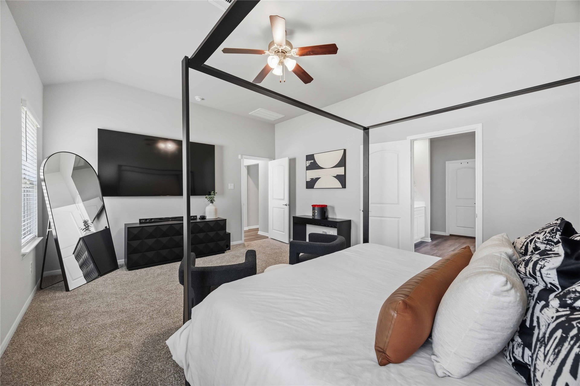 488 Westlake Landing, Conroe, TX 77304 Primary bedroom has plenty of space for a King bed and big furniture.