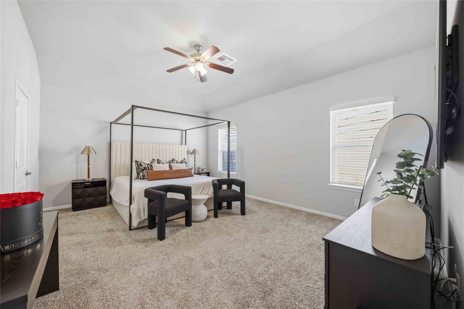 488 Westlake Landing, Conroe, TX 77304 Rare to find so much space in a primary bedroom, but take a look at this!
