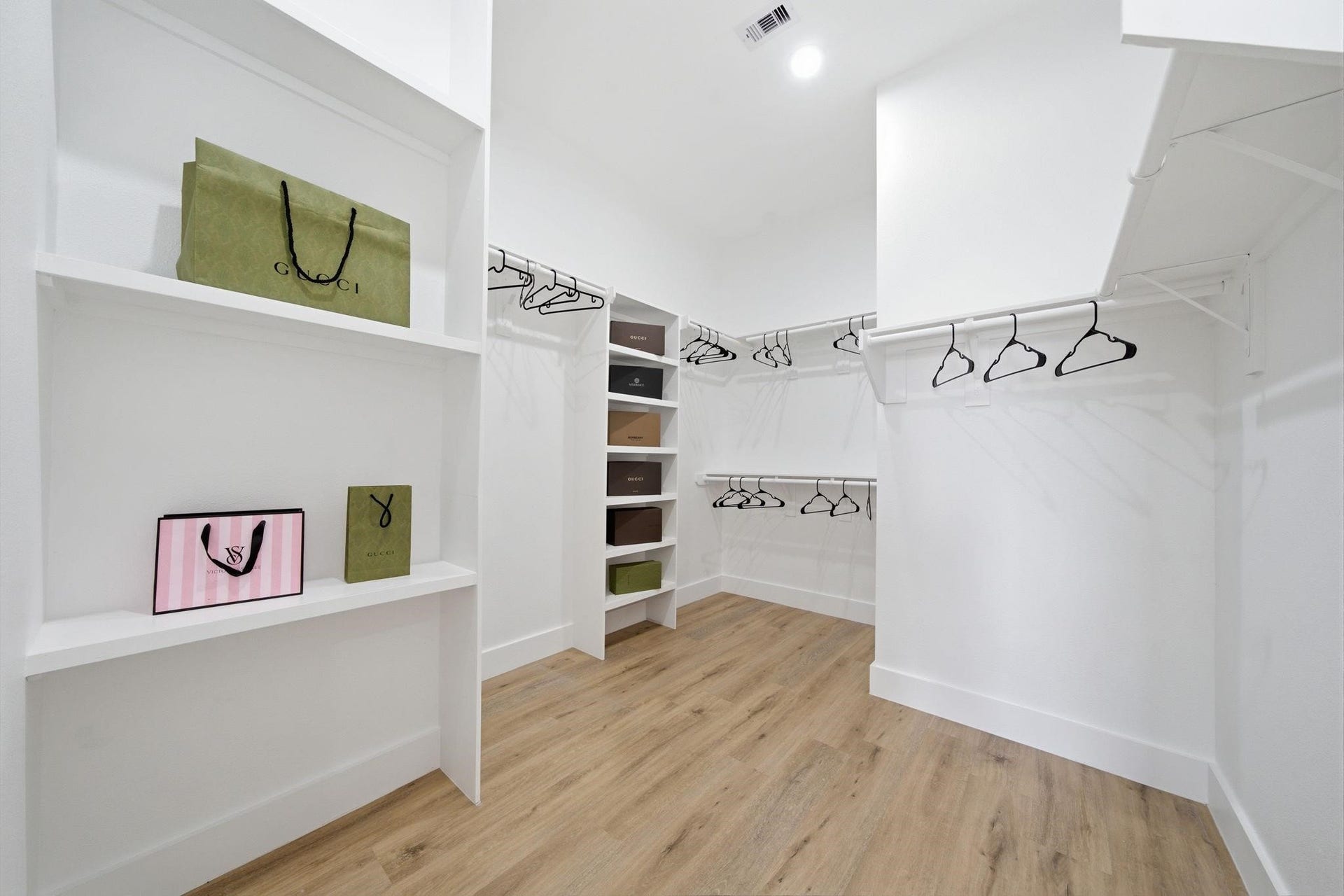 8908 Knoll Leaf Drive, Houston, TX 77080