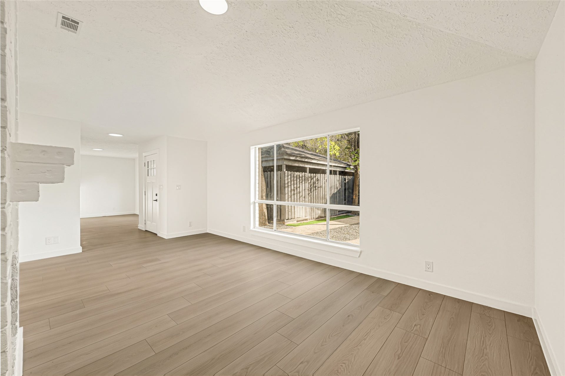 8303 Spring Wind Drive, Houston, TX 77040 8303 Spring Wind Drive, Houston, TX 77040