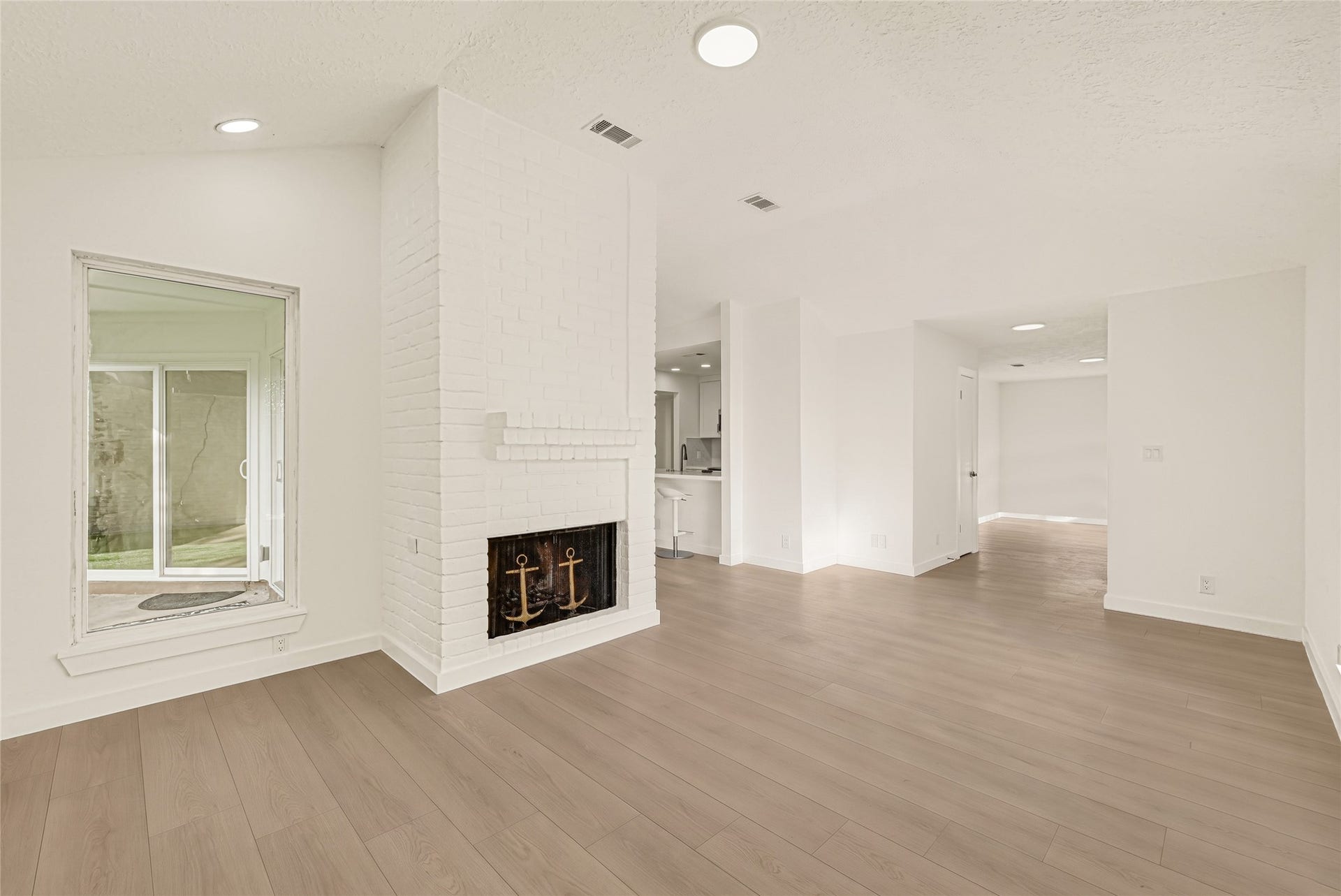 8303 Spring Wind Drive, Houston, TX 77040 8303 Spring Wind Drive, Houston, TX 77040