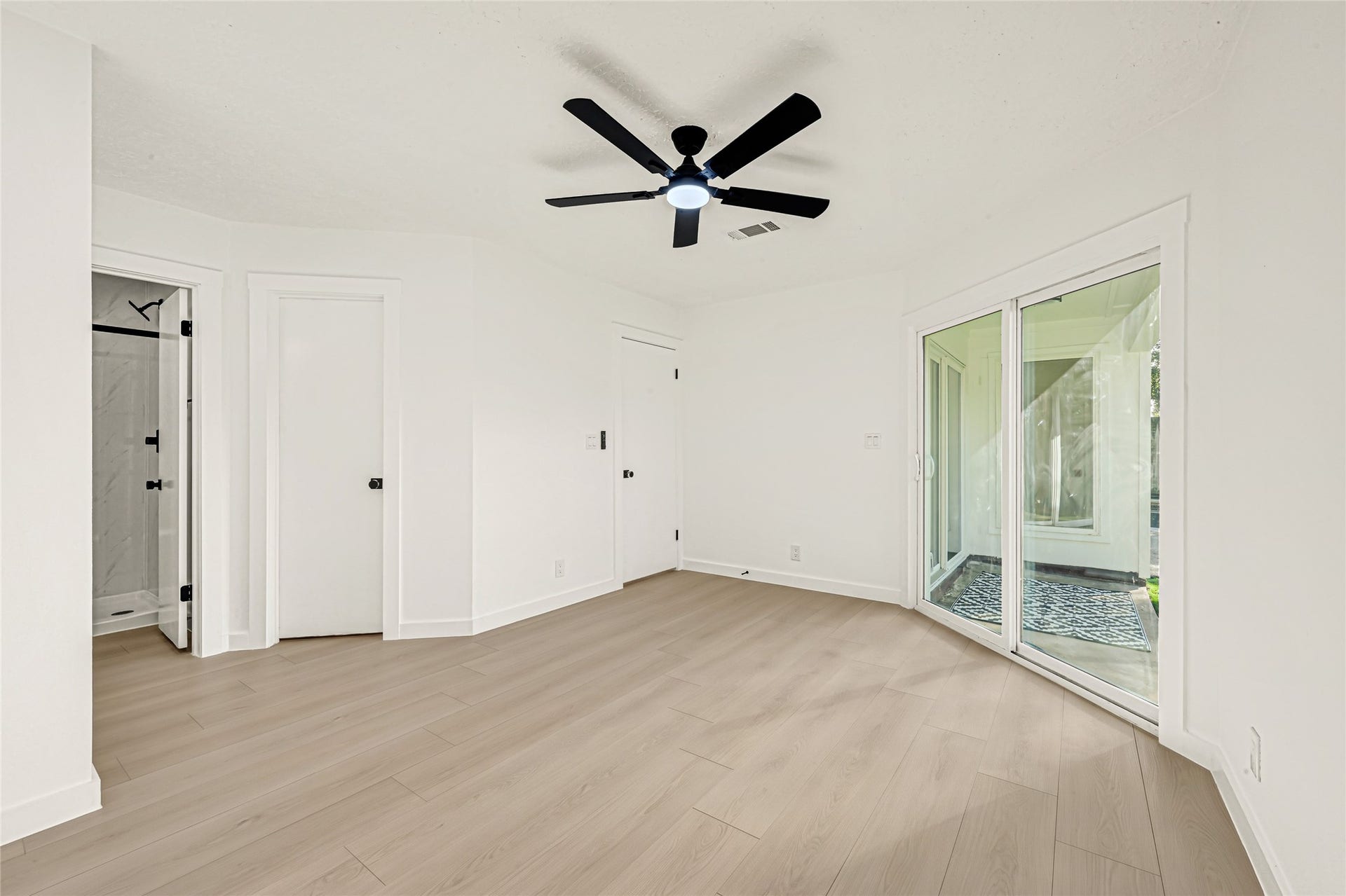8303 Spring Wind Drive, Houston, TX 77040 8303 Spring Wind Drive, Houston, TX 77040