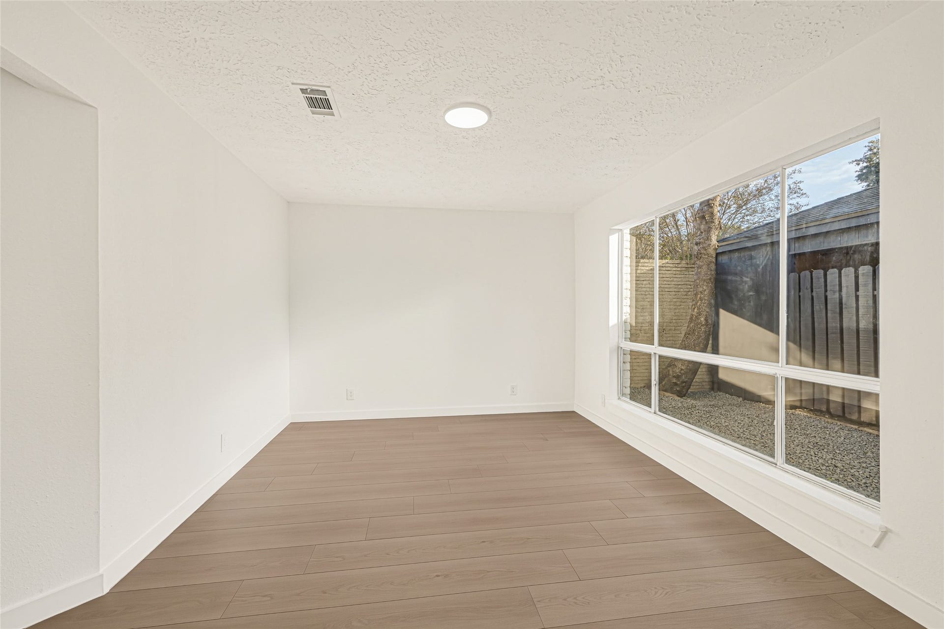 8303 Spring Wind Drive, Houston, TX 77040 8303 Spring Wind Drive, Houston, TX 77040