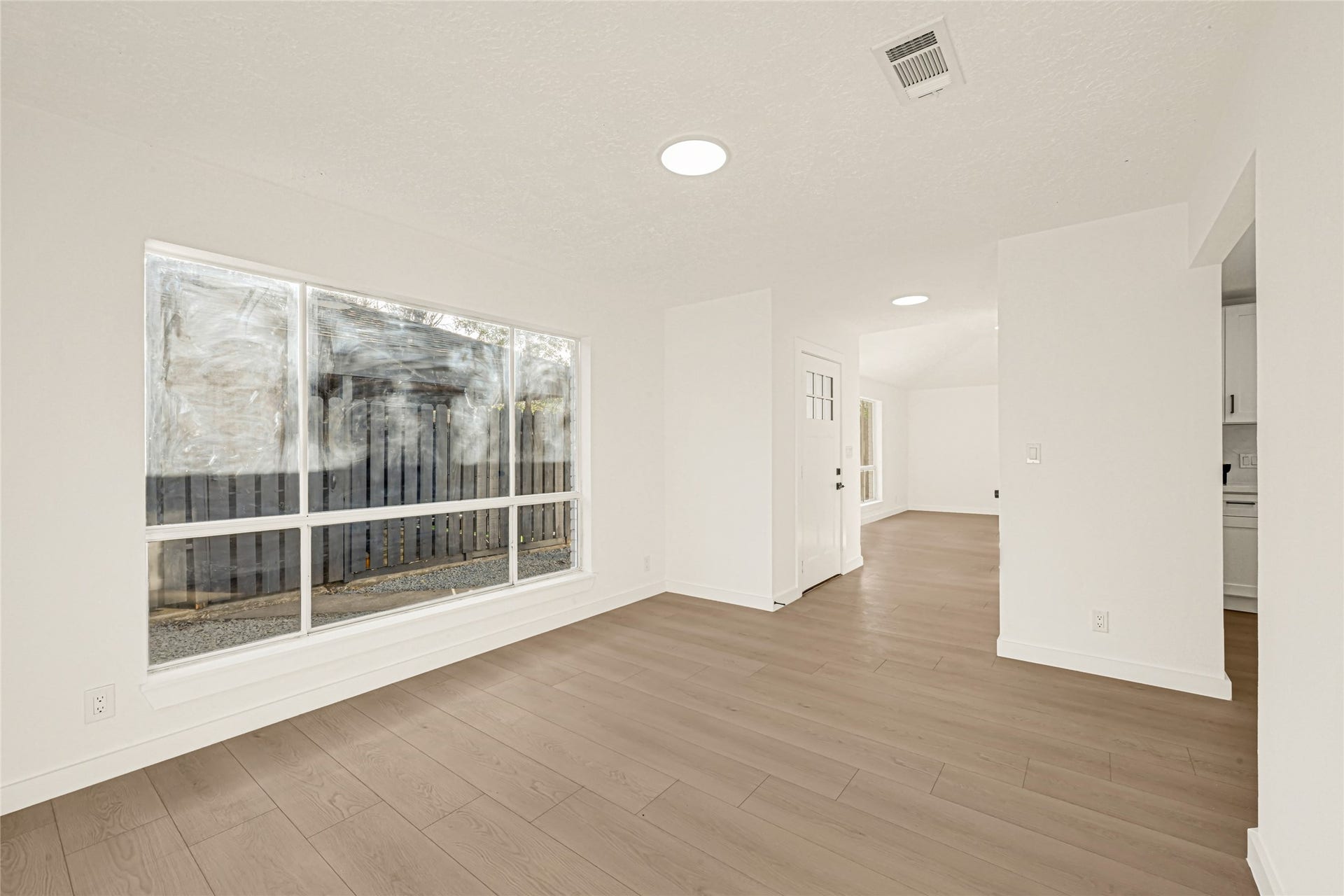 8303 Spring Wind Drive, Houston, TX 77040 8303 Spring Wind Drive, Houston, TX 77040