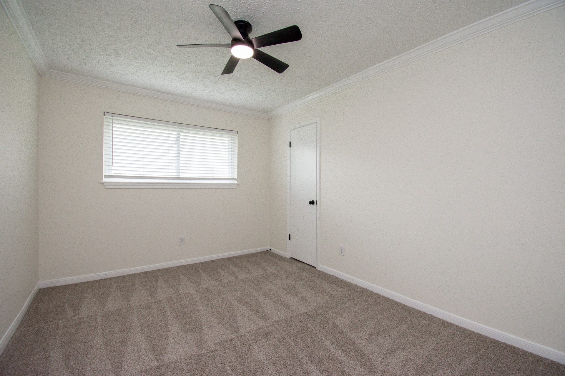 2507 Sage Brush Lane, Sugar Land, TX 77479 Bedroom 2 with large walk-in closet