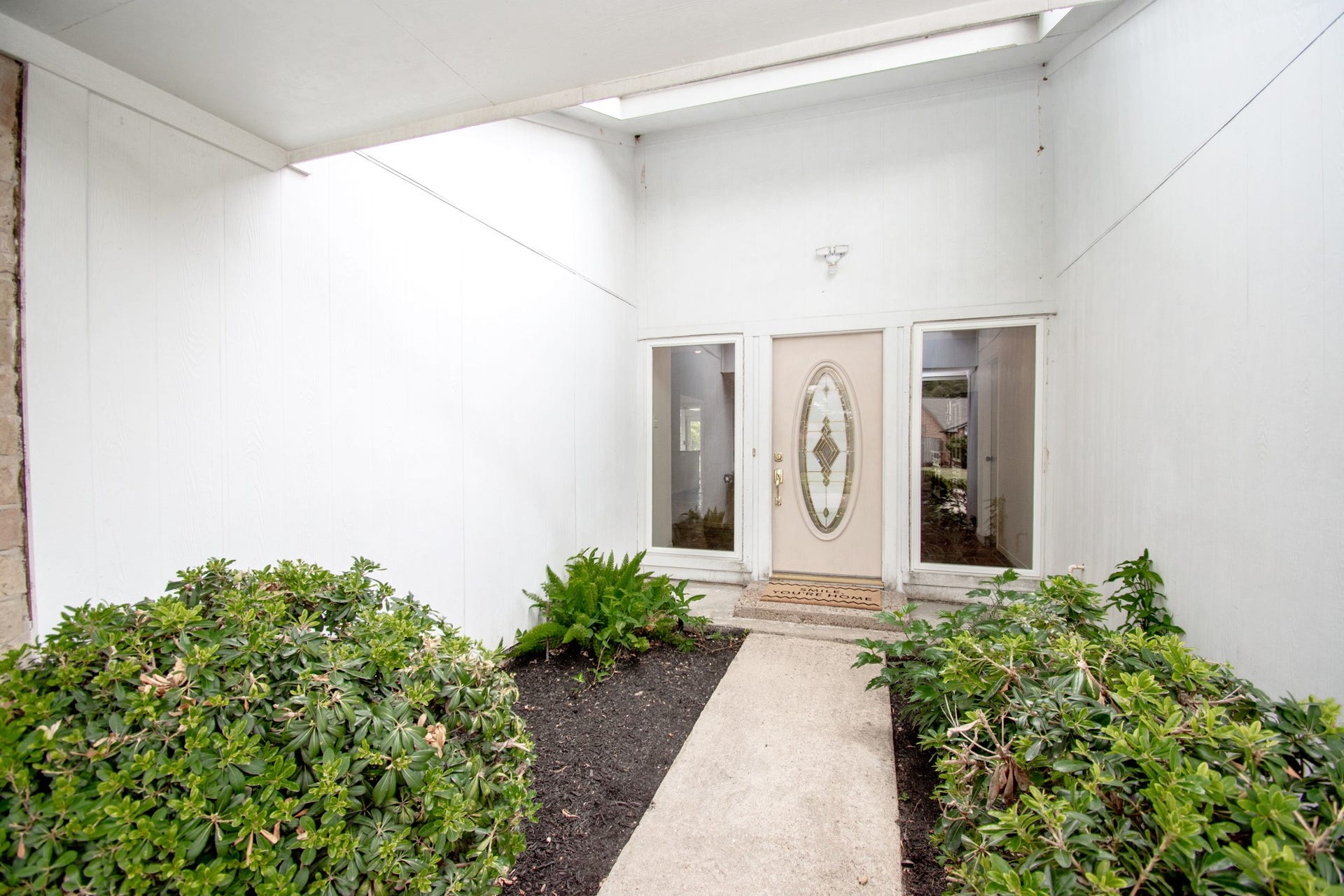 2507 Sage Brush Lane, Sugar Land, TX 77479 Be sure to watch the video tour!