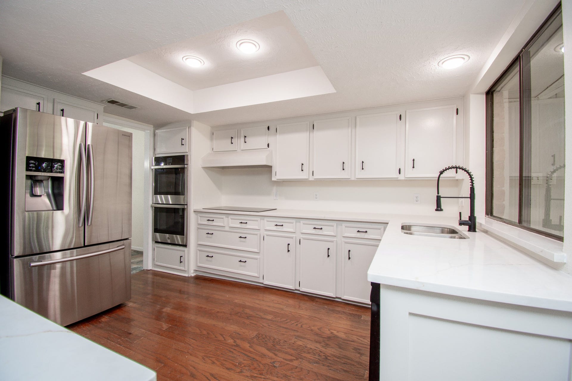 2507 Sage Brush Lane, Sugar Land, TX 77479 Move-in ready just before the holidays!