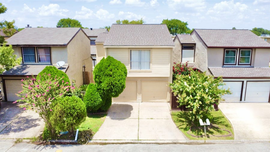 Property photo for 12504 Autumn Leaf Lane, Houston, TX