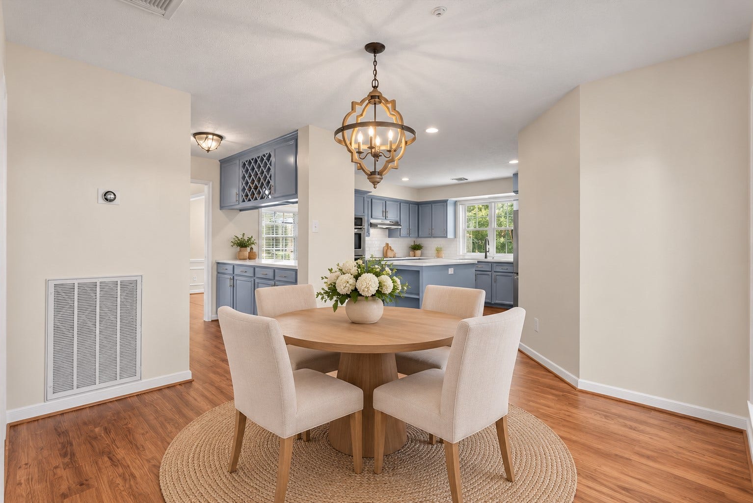 2108 Cherry Hills Drive, League City, TX 77573 Breakfast area
