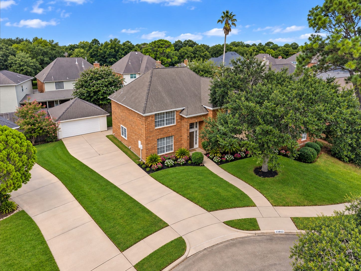 2108 Cherry Hills Drive, League City, TX 77573 Meticulously maintained by its original owner, this impressive home is beautifully situated on a quiet cul-de-sac lot in the highly sought-after gated community of South Shore Harbour.