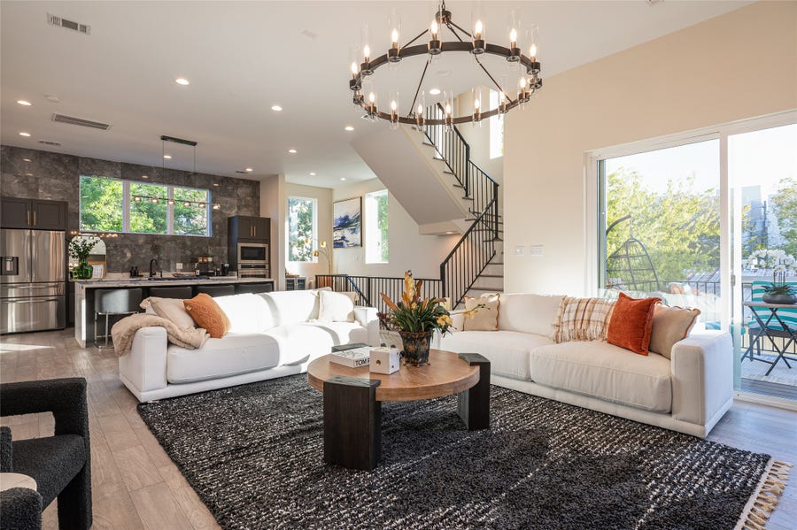 Property photo for 911 Thompson Street, Houston, TX