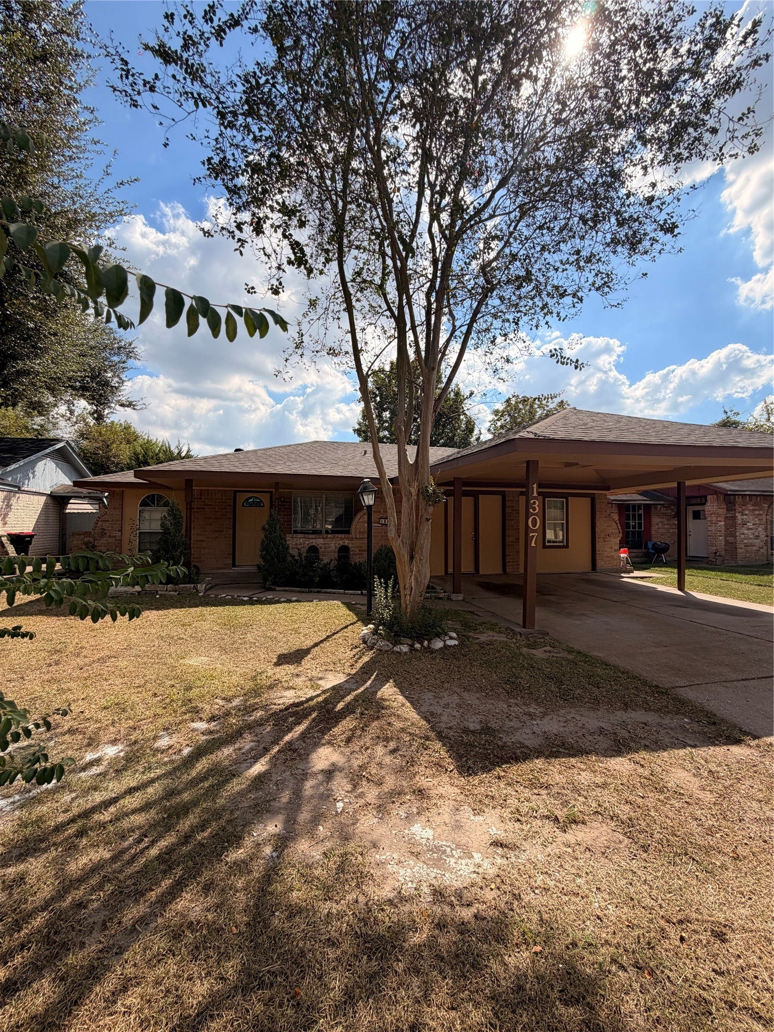 1307 Castolan Drive, Houston, TX 77038 1307 Castolan Drive, Houston, TX 77038