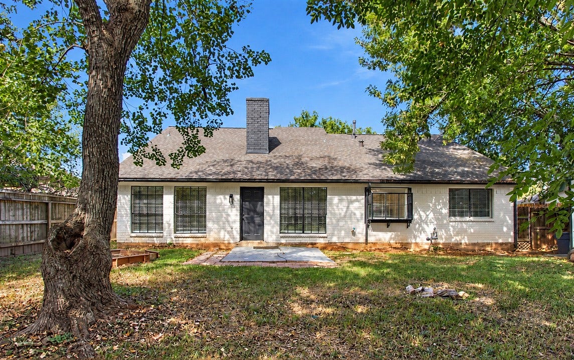 718 Land Grant Drive, Richmond, TX 77406 The backayrd!