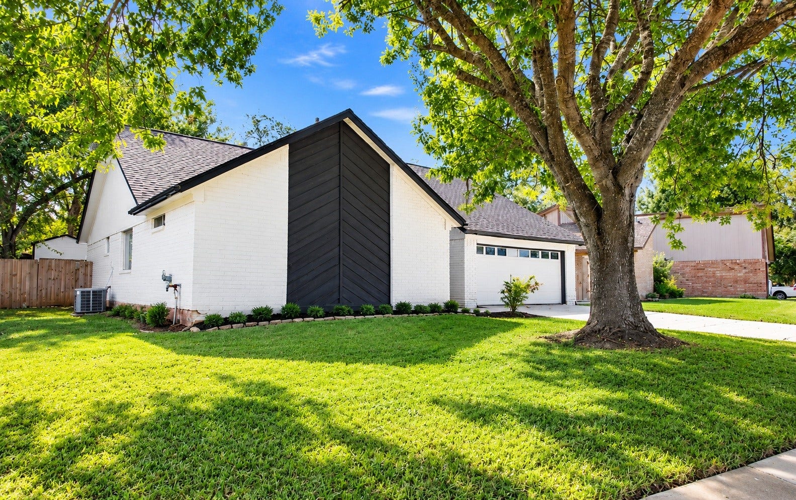 718 Land Grant Drive, Richmond, TX 77406 The exterior of the home!