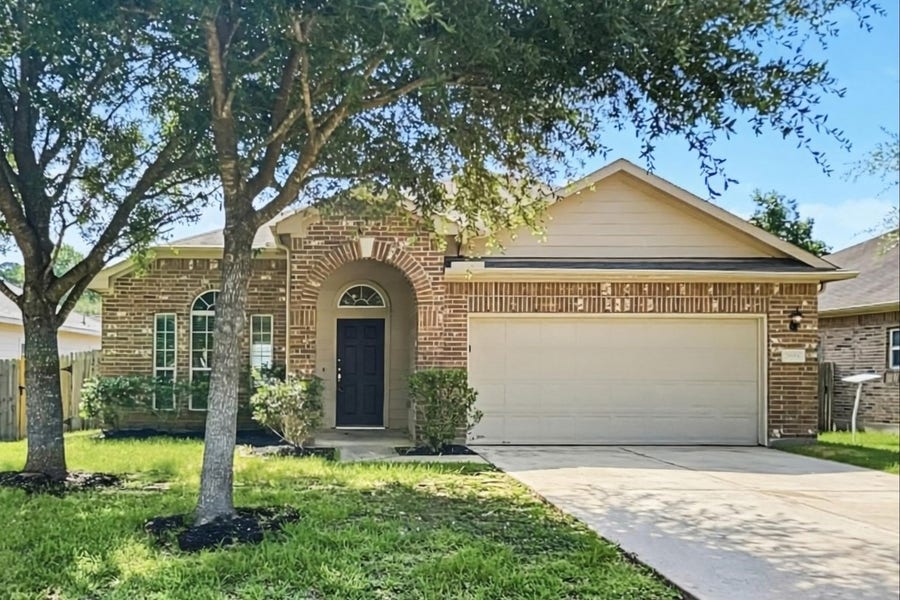 Property photo for 28914 Hidden Lake W, Magnolia, TX