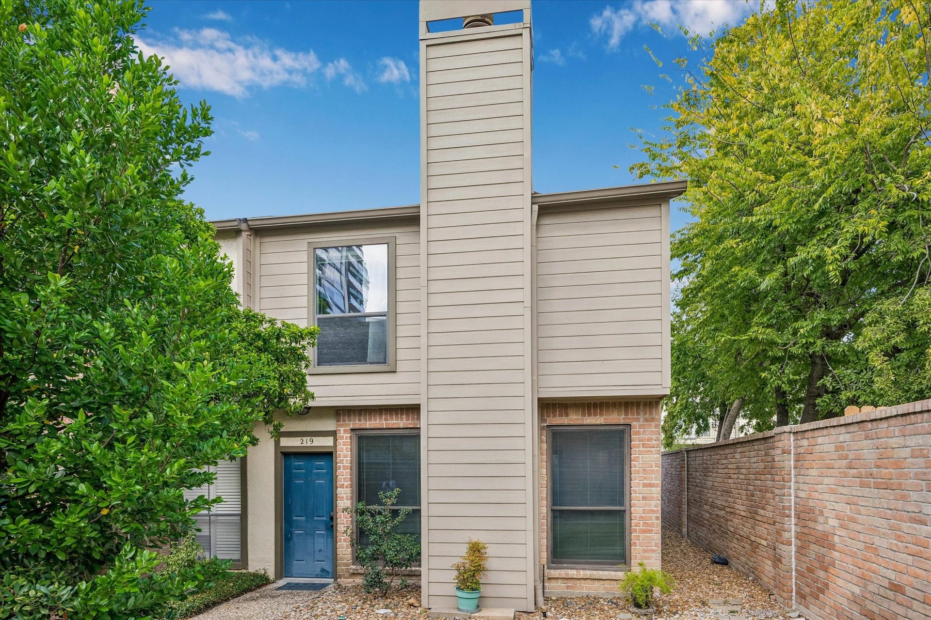 1201 Mcduffie Street, #219, Houston, TX 77019 1201 Mcduffie Street, #219, Houston, TX 77019