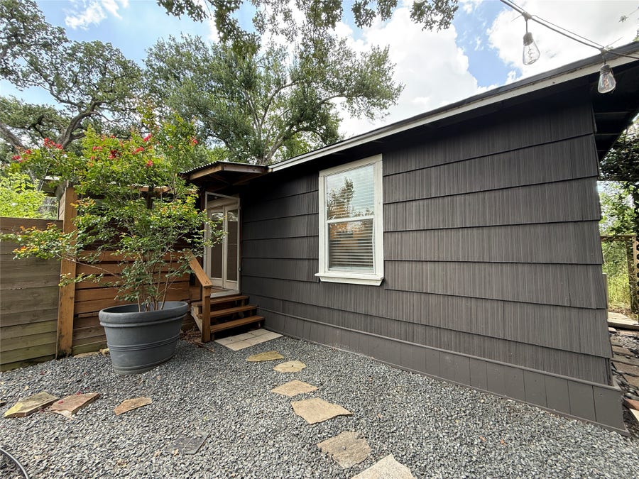 Property photo for 4019 Ascot Lane, Houston, TX