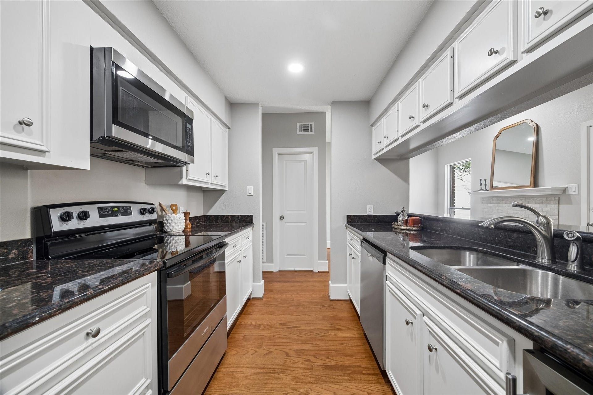 714 Fowler Street, #5, Houston, TX 77007 714 Fowler Street, #5, Houston, TX 77007