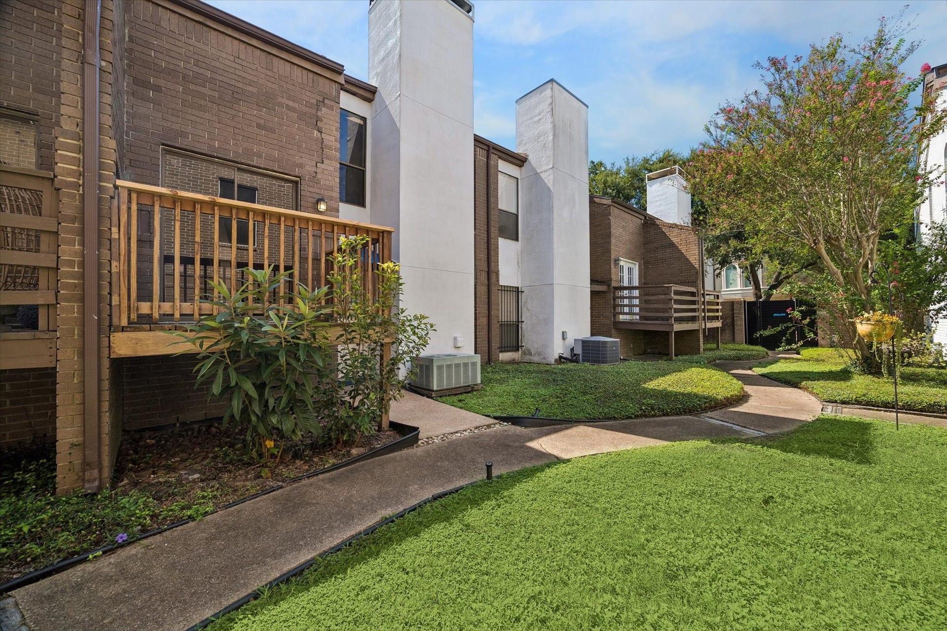 714 Fowler Street, #5, Houston, TX 77007 714 Fowler Street, #5, Houston, TX 77007