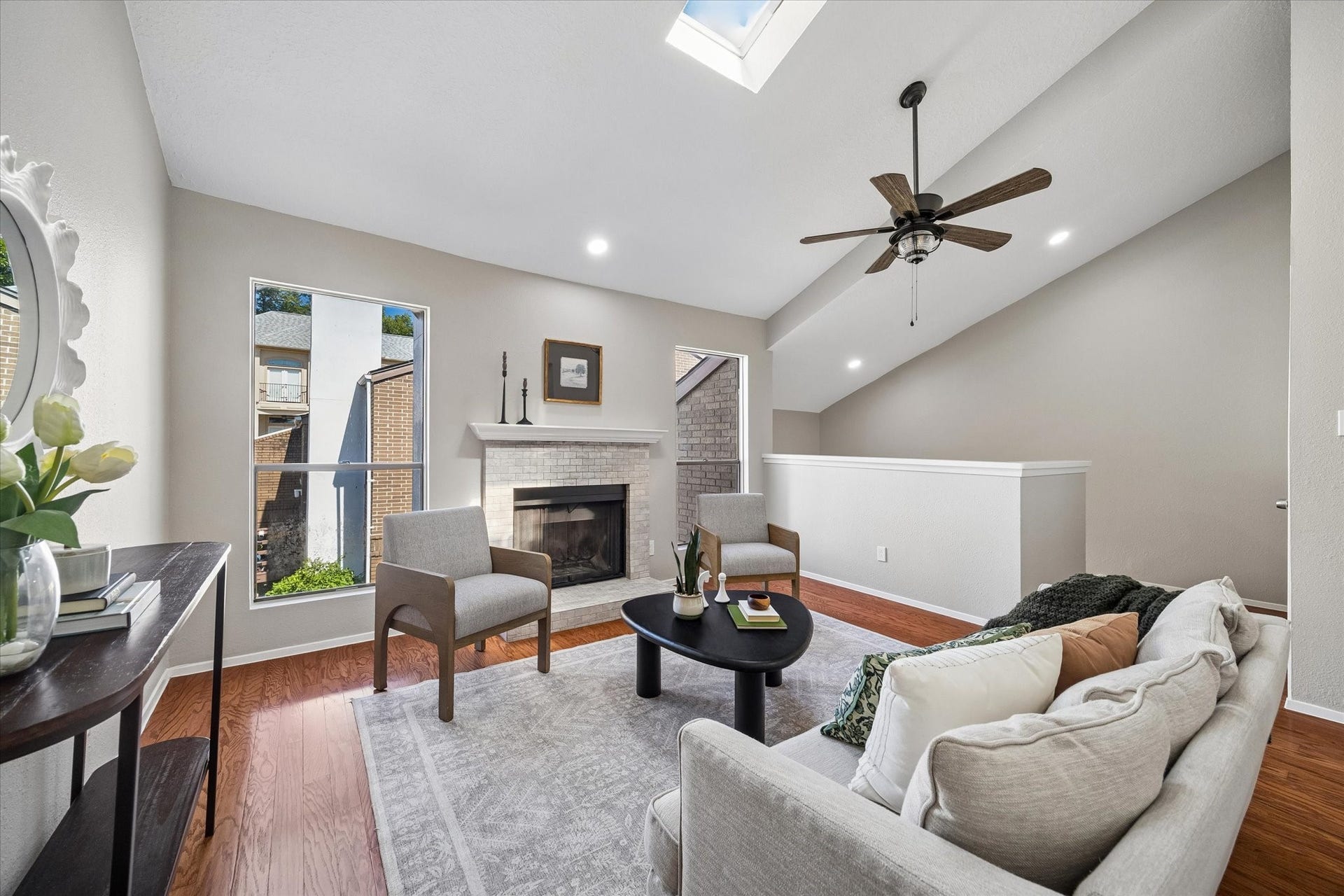 714 Fowler Street, #5, Houston, TX 77007 714 Fowler Street, #5, Houston, TX 77007